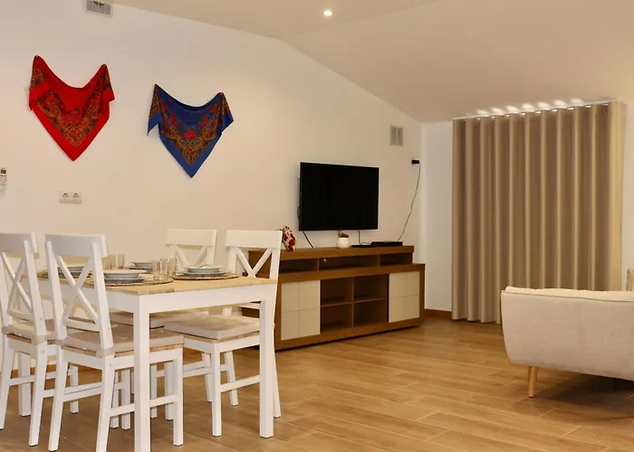 Platanos & River Apartments